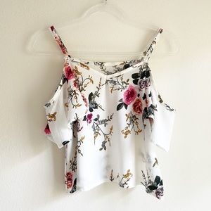 White floral tank top with off the shoulder sleeves